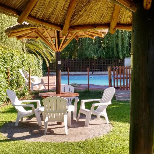 Hotel Carmen de Areco，位于阿雷科河畔卡门的酒店