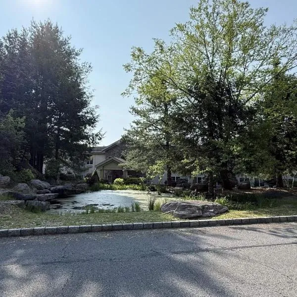 The Willowbrook Village at Lake Harmony, a Wyndham Hotel，位于莱克哈莫尼的酒店