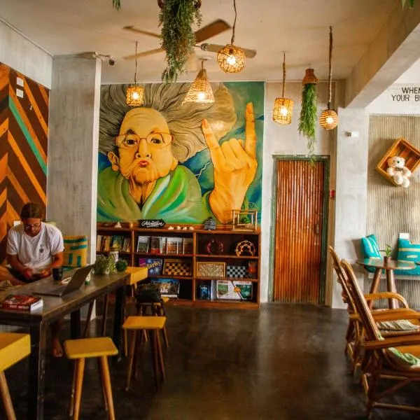 Happiness Hostel El Nido，位于爱妮岛的酒店
