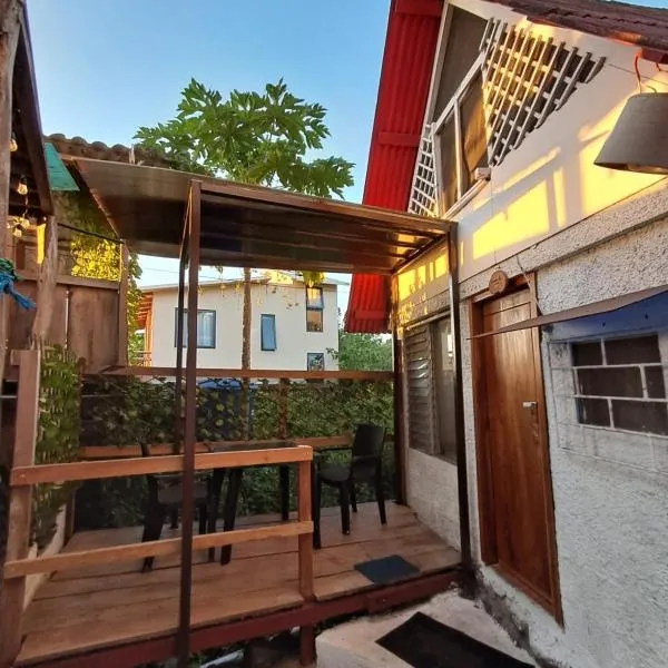Cabañas Don Jorge - Cabaña Fragata，位于巴克里索莫雷诺港的酒店