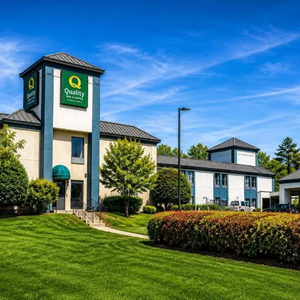 Quality Inn & Suites Clemmons I-40，位于Clemmons的酒店