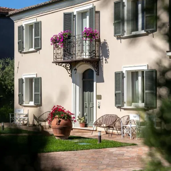 Palazzo Gessi Room and Breakfast，位于Borghi的酒店