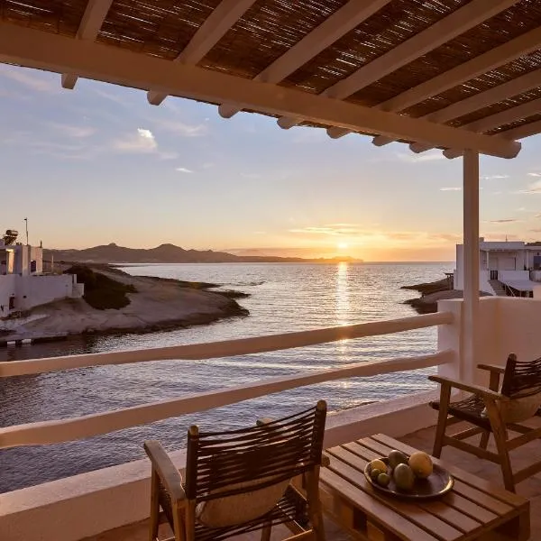 Infinito Boathouse Milos，位于Agia Irini Milos的酒店