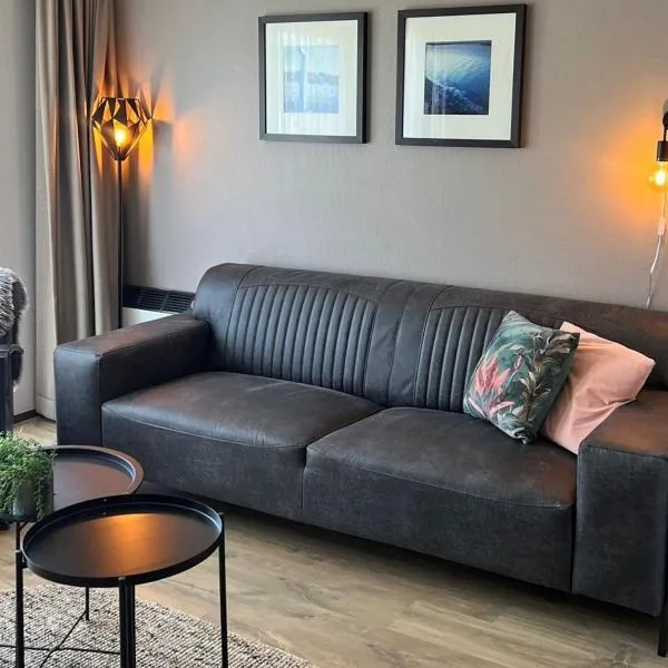 Appartement Ut & Thus, Resort Amelander Kaap，位于霍勒姆的酒店