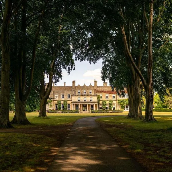 Lucknam Park, Emblems Collection，位于奇彭纳姆的酒店