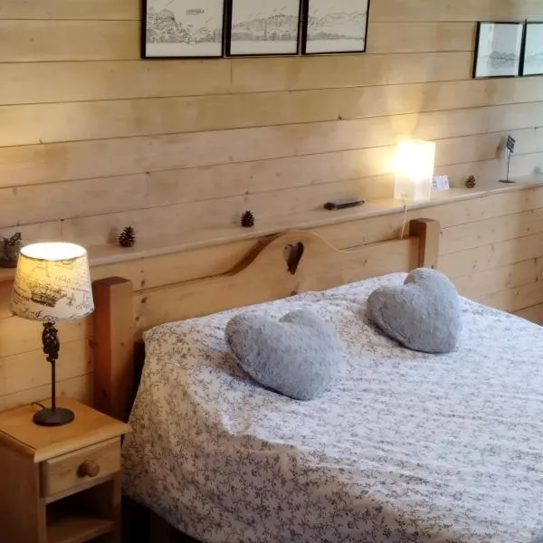 Chalet La Bachole，位于Charancieu的酒店