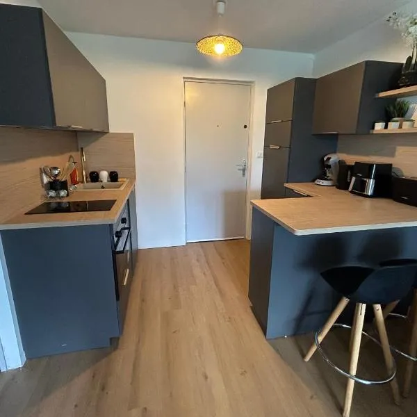 Magnifique appartement à Fréjus，位于弗雷瑞斯的酒店