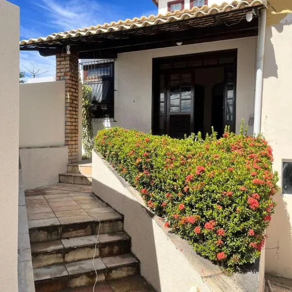 Casa da Zyra em Villas - 10 min Aeroporto - Praia de Ipitanga，位于劳鲁-迪弗雷塔斯的酒店