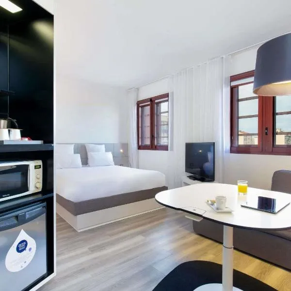 Novotel Suites Perpignan Centre - Grandes Suites & Confort Centre-Ville，位于佩皮尼昂的酒店