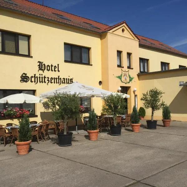 Hotel Schützenhaus，位于Brück的酒店