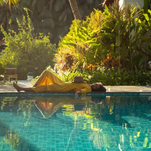 Pont Bleu Suites - boutique hotel -Riverside & Pool，位于卡纳科纳的酒店