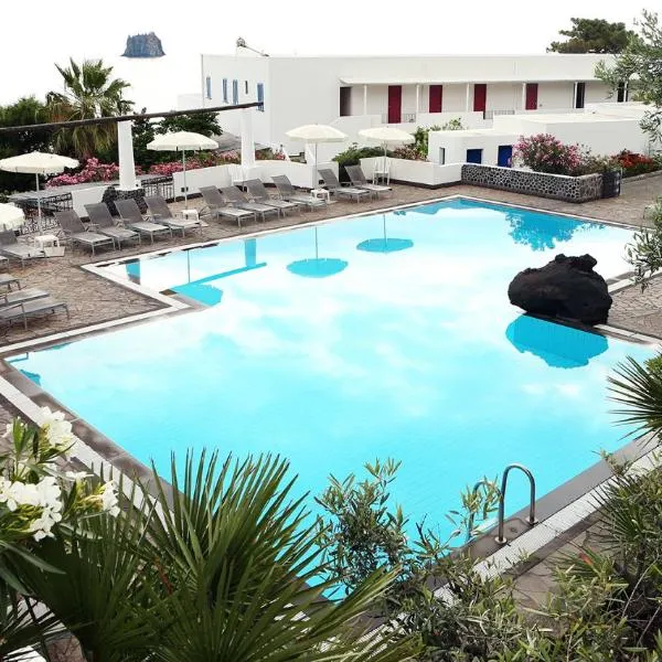 西里内达公园酒店，位于斯特龙博利的酒店