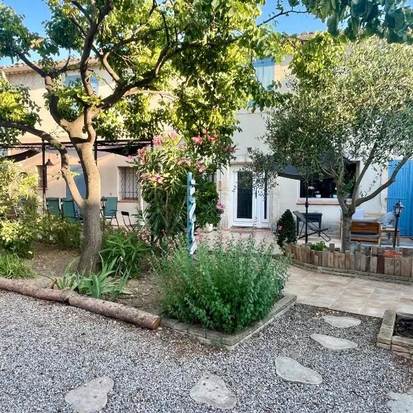 Le colibri bleu，位于Argeliers的酒店