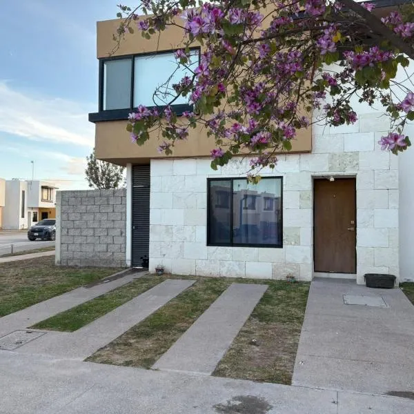 Casa en zona industrial SLP，位于圣路易斯波托西的酒店