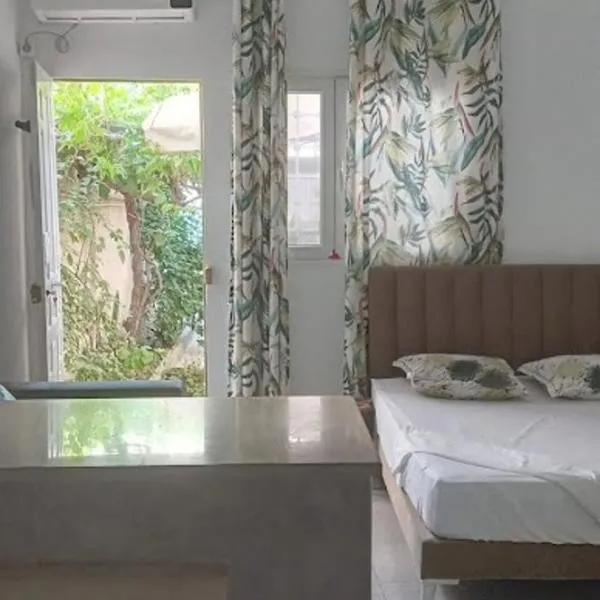 Studio, Cité la GAZELLE ,pas Jafar, quartier calme 10 min de l'aéroport près du Technopark，位于Jafar的酒店