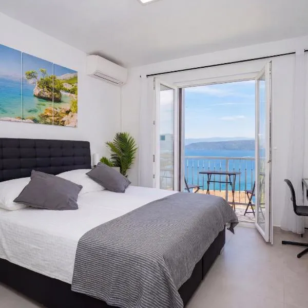 Luxury Seaview Apartment，位于Juraši的酒店