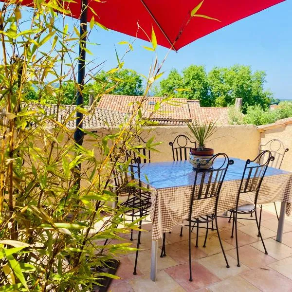 Suite de Charme avec Terrasse Panoramique & Entrée Indépendante，位于屈屈龙的酒店