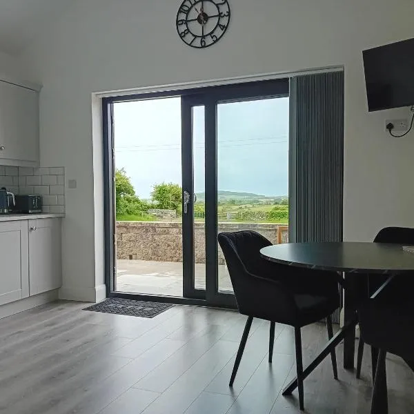 Mountain View Apartment，位于Behagh的酒店