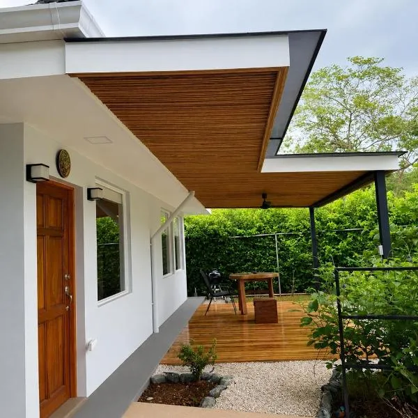 Casa Colibrí - Sophiassuites506，位于巴希利托的酒店