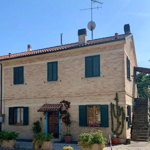 Casa vacanze fano colli al metauro,位于Calcinelli的酒店