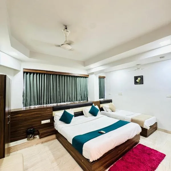 Sun hotel nehrunagar，位于艾哈迈达巴德的酒店