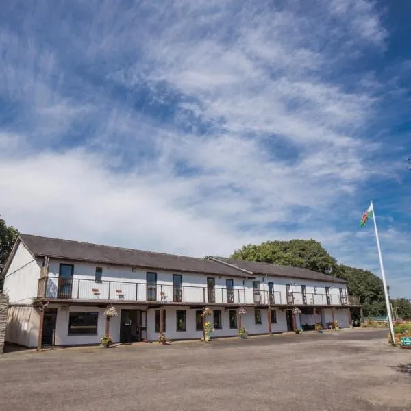 Basecamp Wales,位于Llanllyfni的酒店