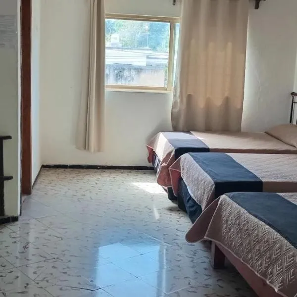 Hotel San Carlos，位于蒂西明的酒店