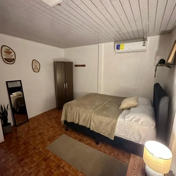 Mini apartment in downtown Limón with AC，位于利蒙港的酒店