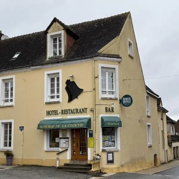 Logis hôtel restaurant Auberge de la Cloche，位于Le Theil-sur-Huisne的酒店