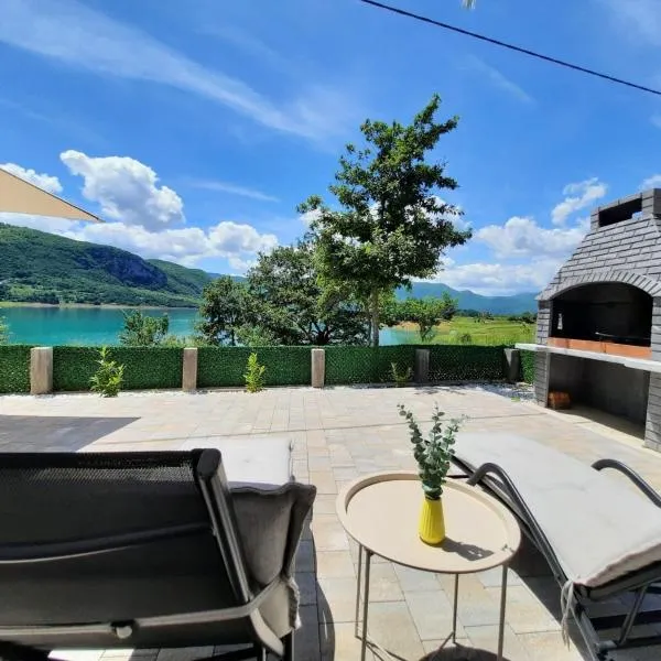 Vikendica Dijana Ramsko jezero，位于Ploča的酒店