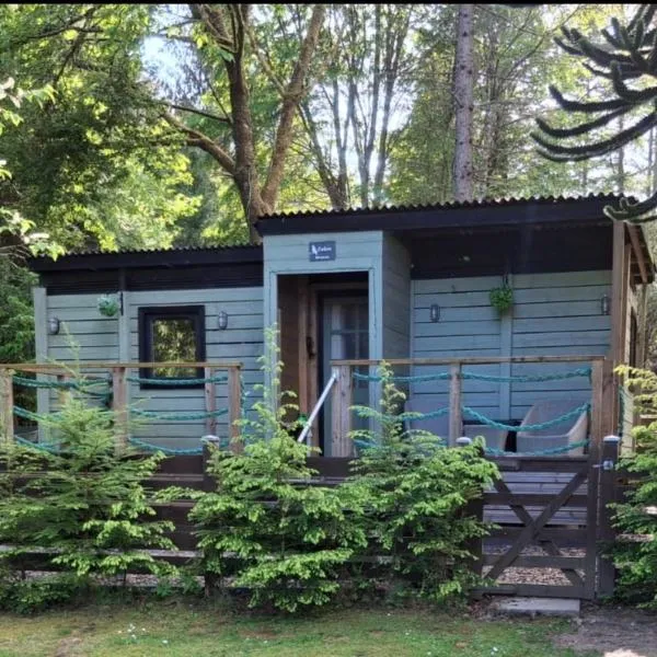 The Cabin, Stronua. A beautiful 1 bedroom cabin.，位于奥古斯都堡的酒店
