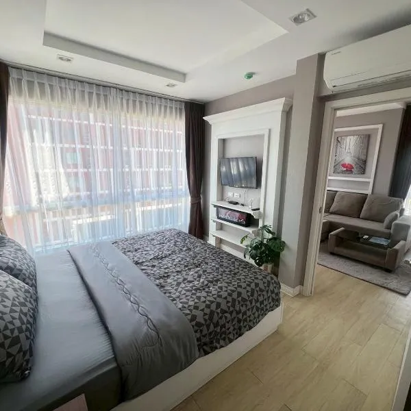 The Patio Bangsaen Cozy Condo，位于春武里的酒店