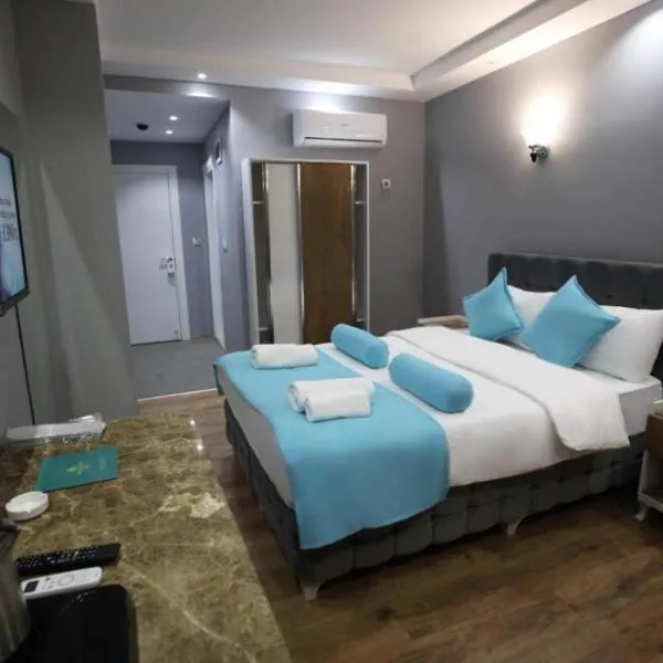 Mavi OTEL BOUTİQUE RESTAURANT，位于Mahmutlu的酒店