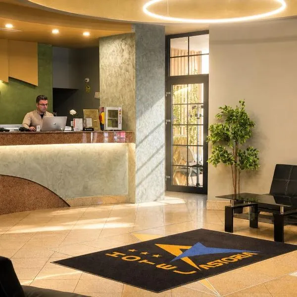 阿斯托利亚市中心酒店,位于雅西的酒店
