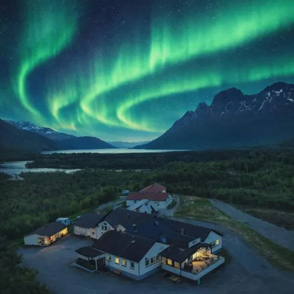 Polar Hotel Lyngskroa，位于奥特然的酒店
