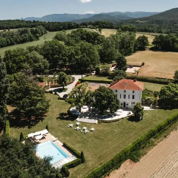 Domaine de Bonaveau - Spa & Piscine，位于Barcelonne的酒店