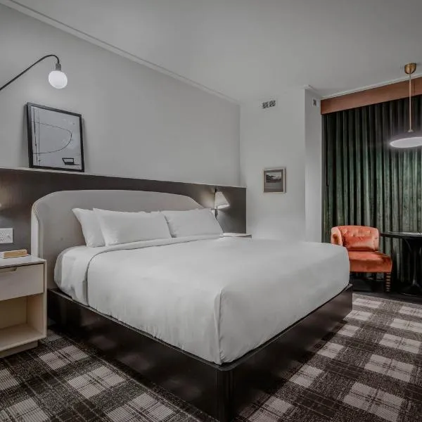 Hotel Longmont，位于朗蒙特的酒店