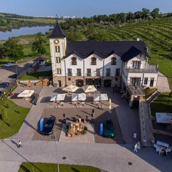 Hotel Kazak Club，位于基希讷乌的酒店