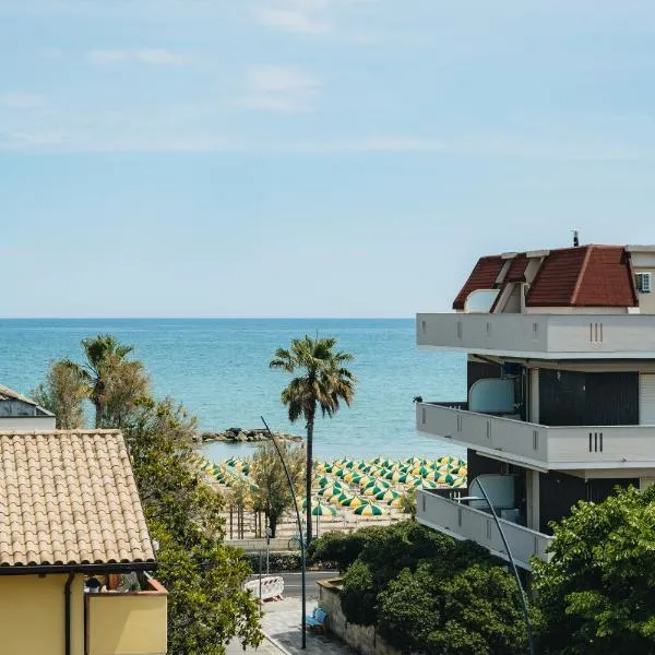 Casa Anastasia Beach Loft，位于蒙特西尔瓦诺的酒店