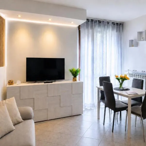 Stile e comfort!，位于Trecate的酒店