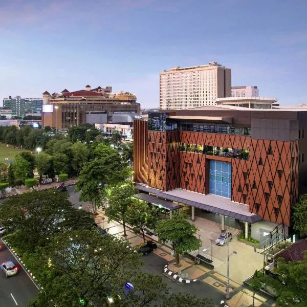 ibis Styles Semarang Simpang Lima，位于三宝垄的酒店