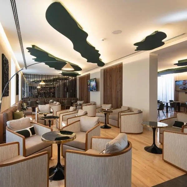 Mercure Ponta Delgada Azores，位于蓬塔德尔加达的酒店