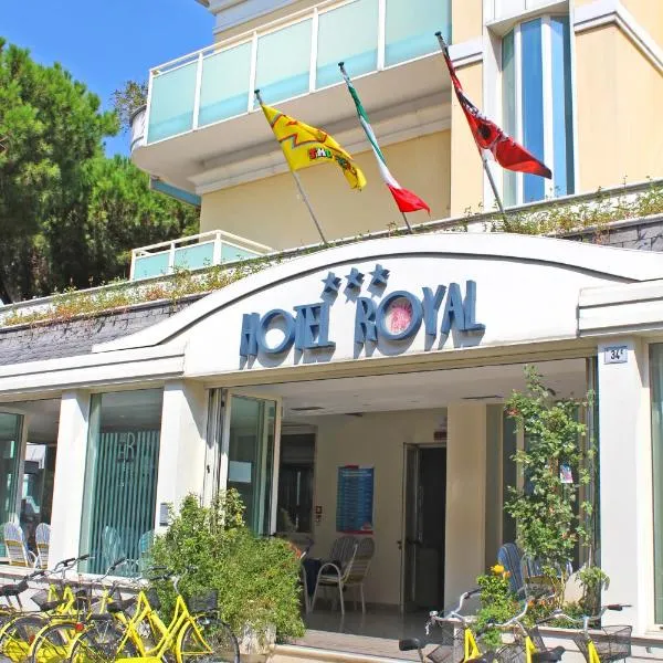 Hotel Royal，位于米萨诺阿德里亚蒂科的酒店