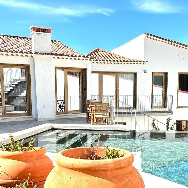 &Tales Villas Collection Óbidos - With Hotel Service and Breakfast，位于奥比多斯的酒店