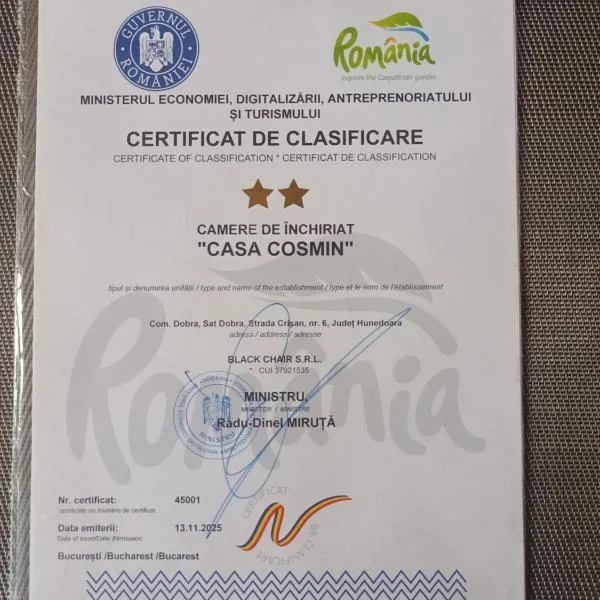 Casa Cosmin，位于Dobra的酒店