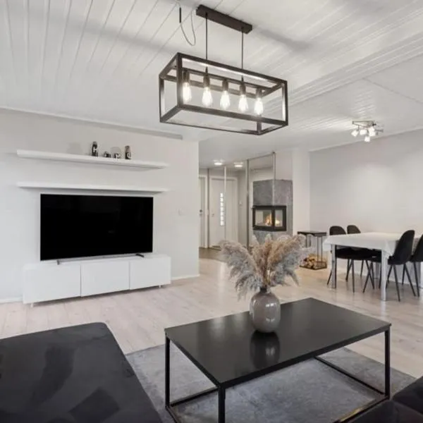 ModernTownhouse Near Oslo,Fjord,Marka,All Day Sun，位于阿斯克尔的酒店