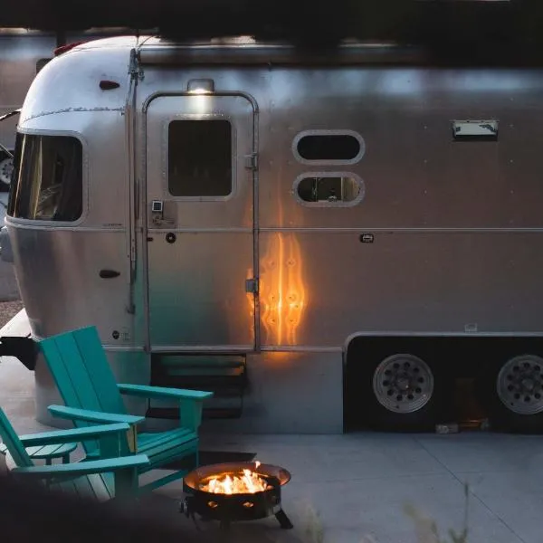 Airstream Legacy，位于奥德维尔的酒店