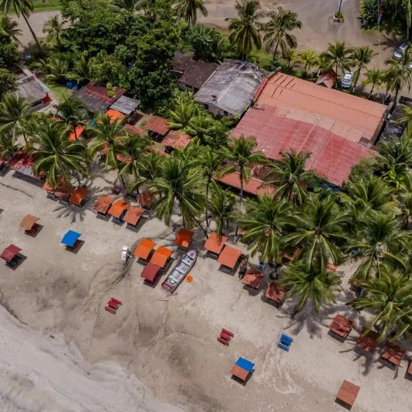 Vicina Maris Beach Lodge，位于María Chiquita的酒店