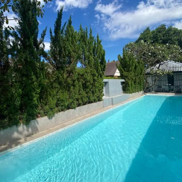 La Riva Boutique Hotel，位于甘烹碧的酒店