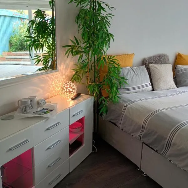 NEWHAVEN Les GITES New COSY HOMES，位于纽黑文的酒店